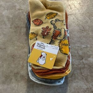 5 Pairs of Winnie the Pooh Socks NWT
